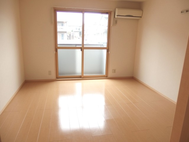 居室・リビング　別号室イメージ