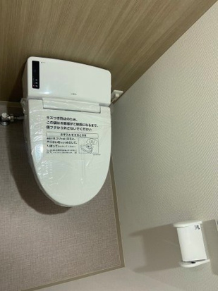 トイレ　嬉しい温水洗浄便座♪