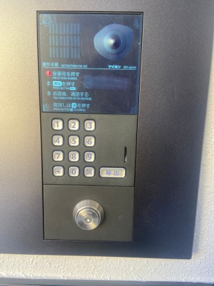 セキュリティ　女性の方でも安心のモニター付きオートロック♪