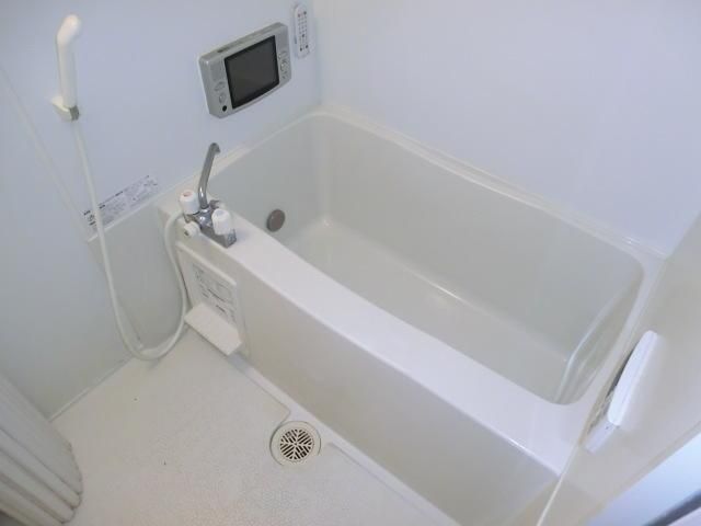 バス・シャワールーム　追い焚きバス　浴室乾燥