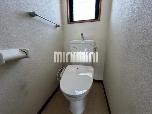 洗面設備　洗面台付いてます