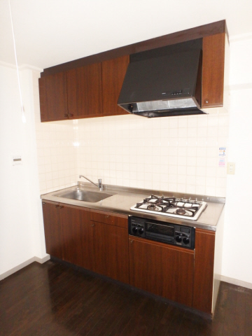 キッチン　３口コンロのシステムキッチン☆