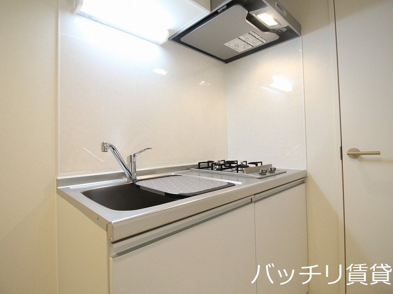 キッチン　同型タイプの為、現状を優先いたします