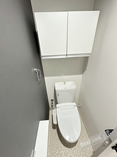 トイレ　温水洗浄便座付き♪