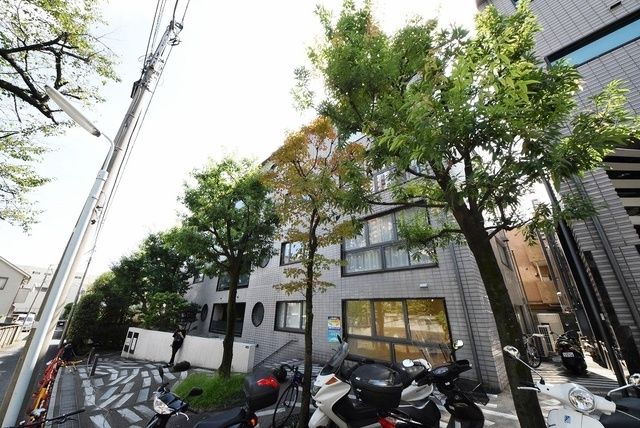 建物外観　グランカーサ六本木