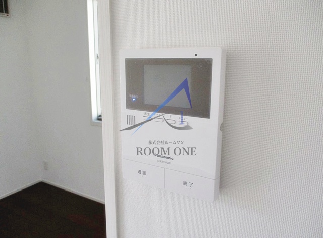 セキュリティ　モニター付きインターホンです。