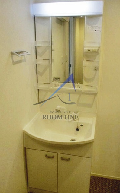 洗面設備　独立洗面台です。