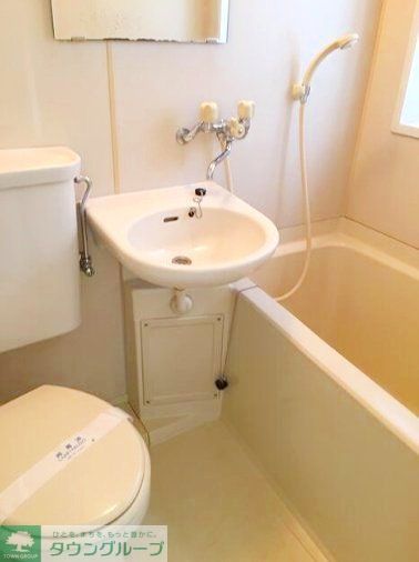 バス・シャワールーム　洗面