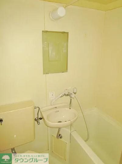 バス・シャワールーム　洗面