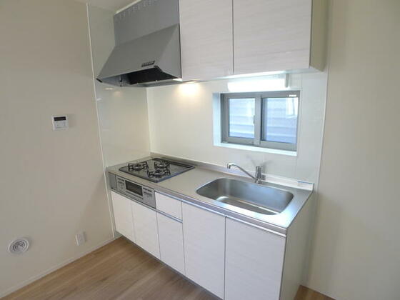 キッチン　システムキッチンガスコンロ３口グリル付き