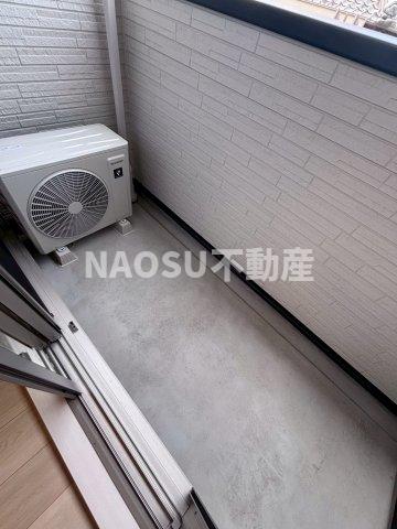 バルコニー　バルコニーからの眺めを楽しみながら食事をしませんか