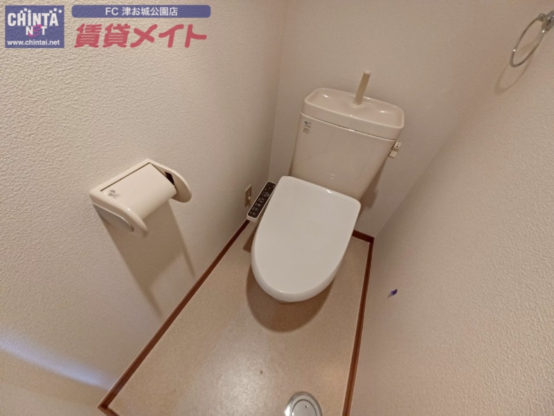 トイレ　別部屋参考写真です