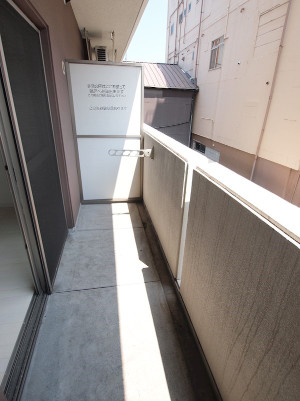 バルコニー　ベランダあり。