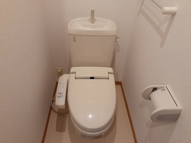 トイレ　シンプルで使いやすいトイレです