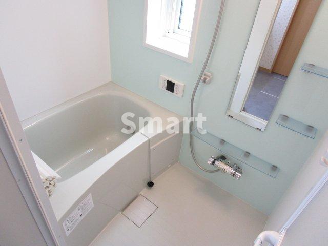 バス・シャワールーム　広々とした浴室でくつろげます