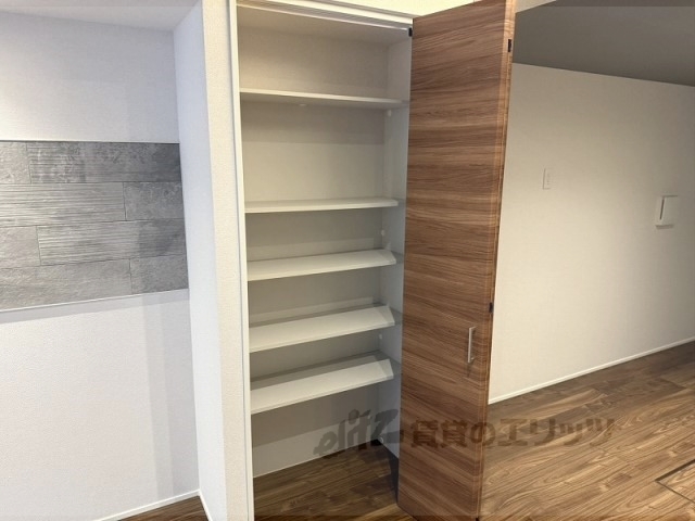 収納　リビング