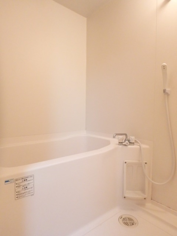 バス・シャワールーム　図面と現状に相違がある場合には現状を優先