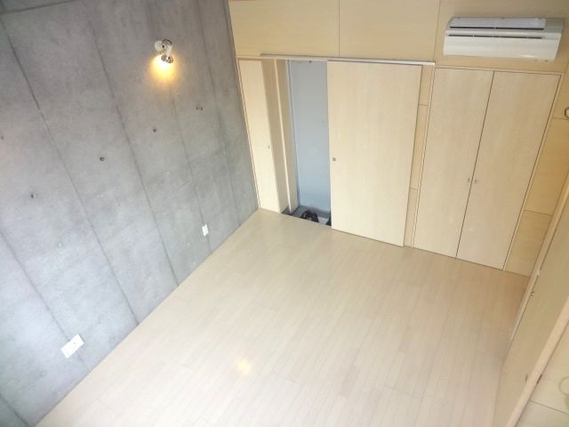 居室・リビング　玄関