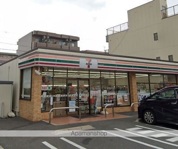 コンビニ　セブンイレブン（コンビニ）まで771m
