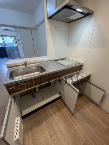 収納　セレニテ難波ミラク参番館　キッチン収納