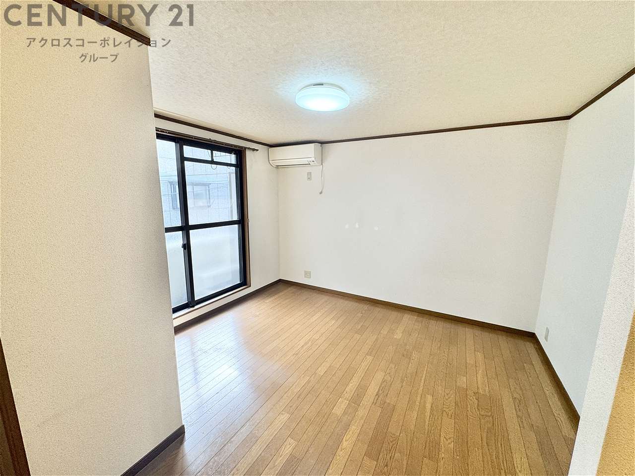 居室・リビング　南向き7帖の洋室です♪