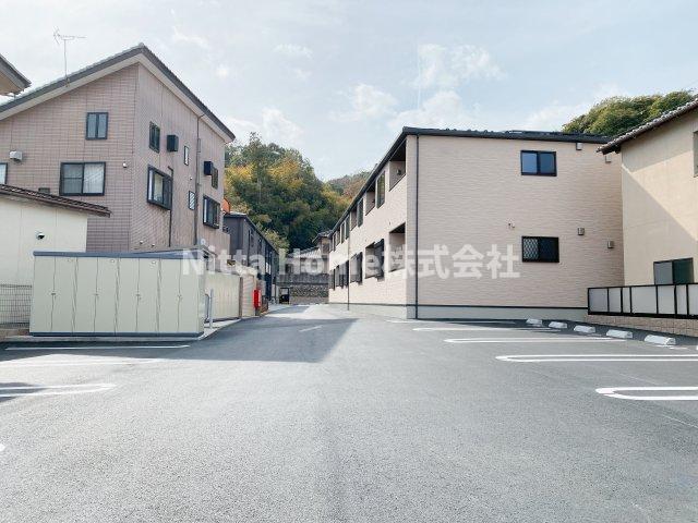 駐車場　敷地内に駐車場も完備◎