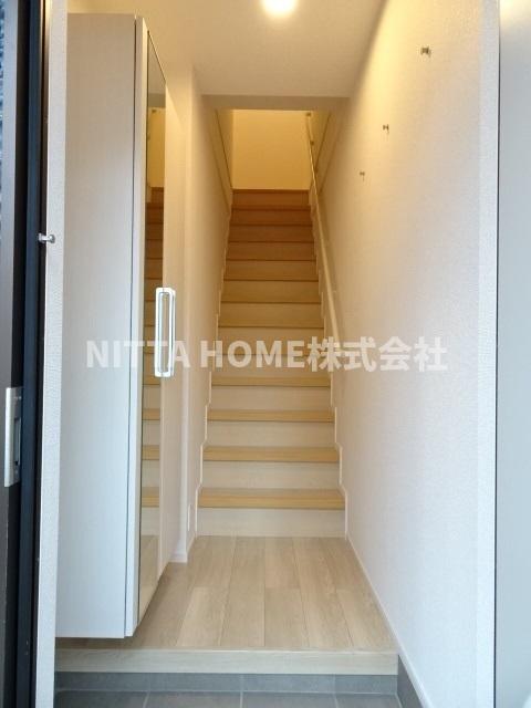 玄関　シューズボックス完備の玄関です◆