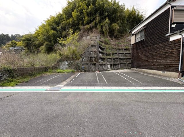 駐車場　敷地外駐車場