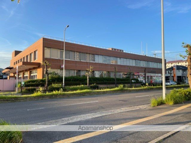 郵便局　近江八幡郵便局貯金・保険（郵便局）まで426m