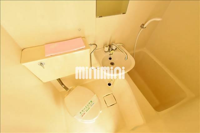 その他部屋・スペース　室内に洗濯機があります。