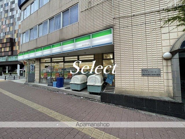 コンビニ　ファミリーマート（コンビニ）まで386m