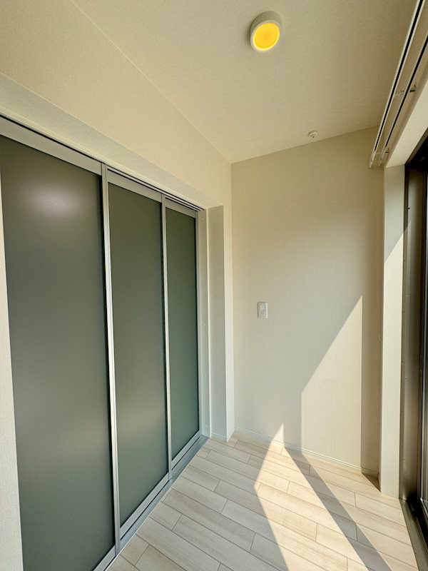 バルコニー　サンルームございます