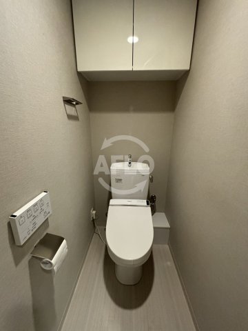 トイレ　クリスタルエグゼ南堀江　トイレ