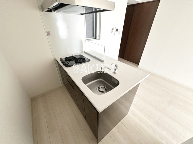 キッチン　広々使える快適な調理スペースです♪