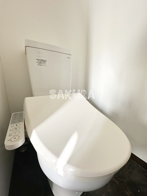 トイレ　清潔感のある水回り♪