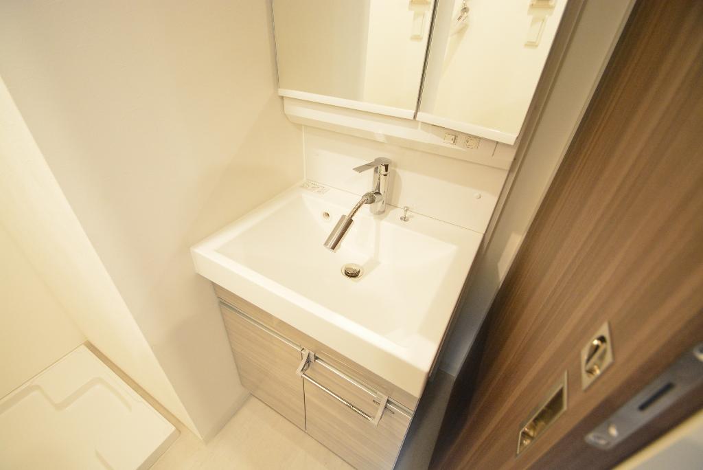 洗面設備　洗髪洗面化粧台