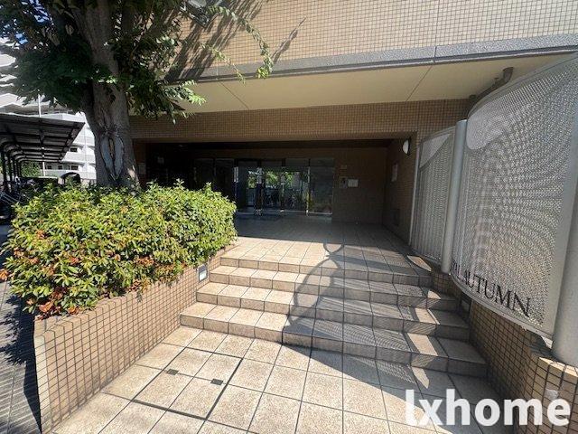 エントランス　清潔なエントランスです