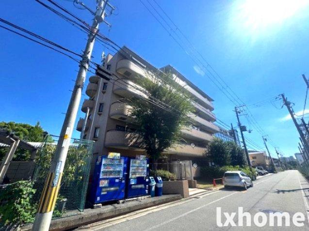 建物外観　落ち着いた雰囲気の外観です