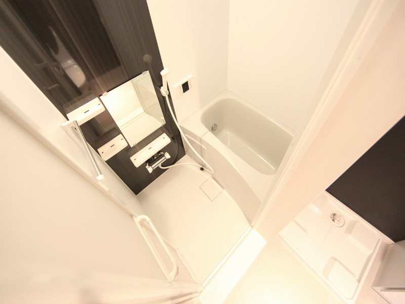 バス・シャワールーム　追い焚き　オートバス機能付バスルーム