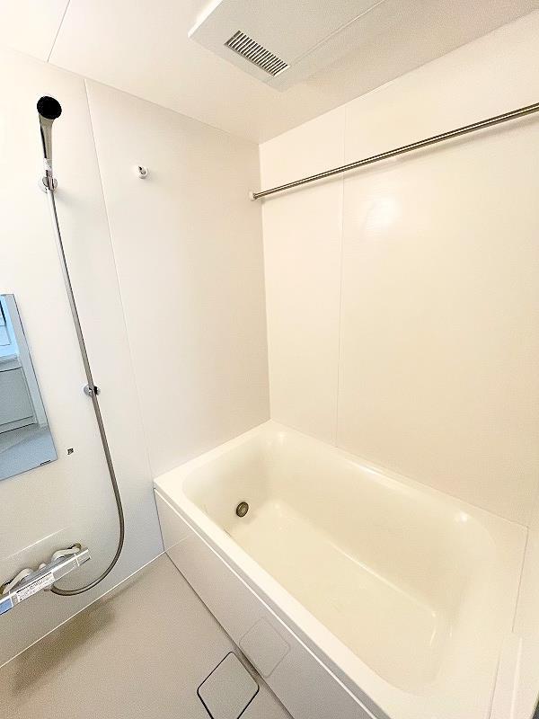 バス・シャワールーム　追い焚き・浴室乾燥機能付き