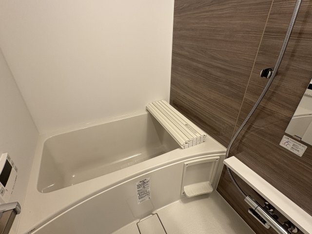 バス・シャワールーム　※別部屋参考写真