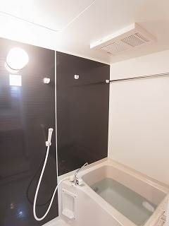 バス・シャワールーム　浴室乾燥機・追い焚付き