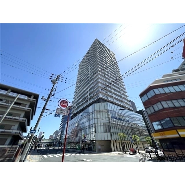 エントランス　建物外観