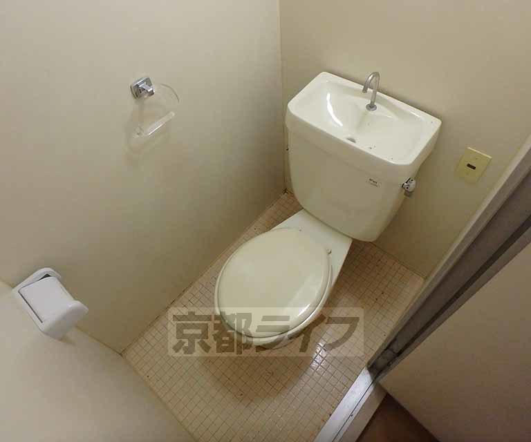 トイレ　シンプルなトイレです