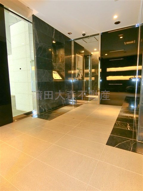 エントランス　防犯カメラTVモニター付オートロック宅配BOXメールBOX管