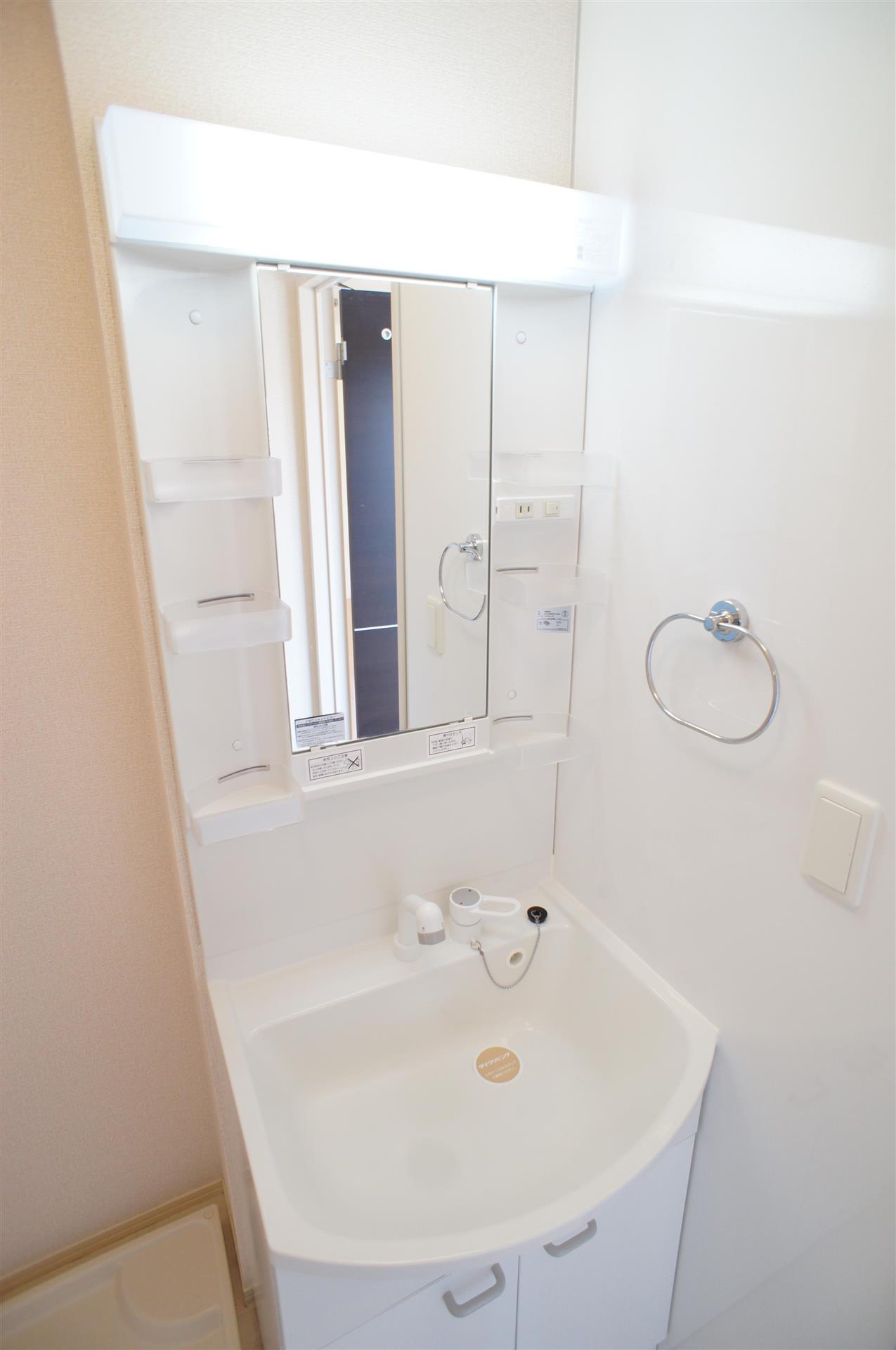 洗面設備　洗髪付洗面化粧台