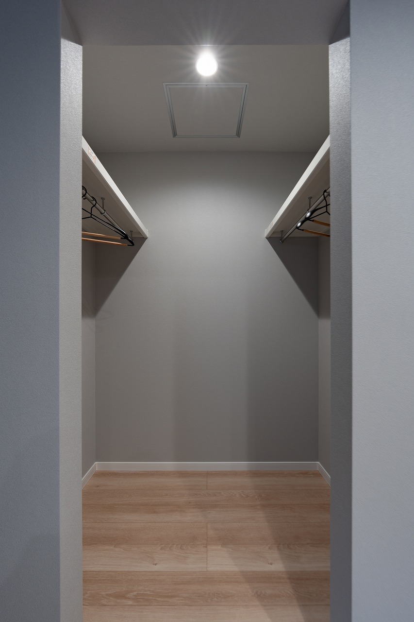 収納　ウォークインクローゼット