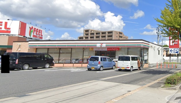 コンビニ　セブンイレブン　欠町店（コンビニ）まで275m
