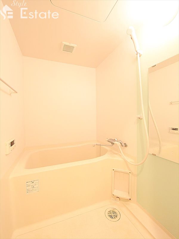 バス・シャワールーム　バスルーム