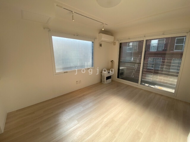 居室・リビング　同号室タイプ写真